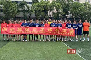 Trong trận đấu với đội tuyển quốc gia, đội tuyển Hồng Kông Trung Quốc có không chỉ một cầu thủ bị thương kết thúc sớm.
